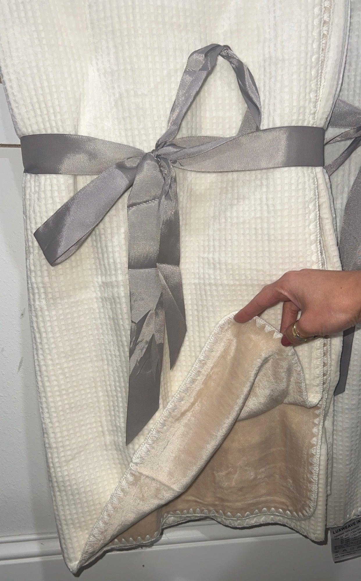 Double sided luxury soft blanket