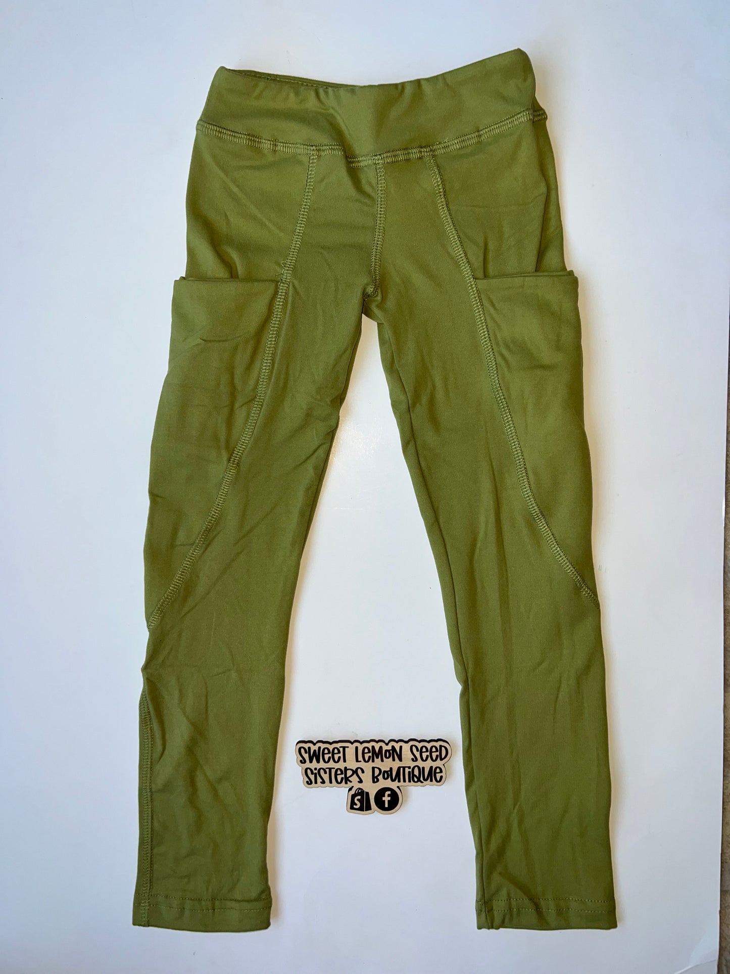 Olive green leggings (pockets or no pockets)